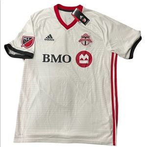 TFC away kit size large